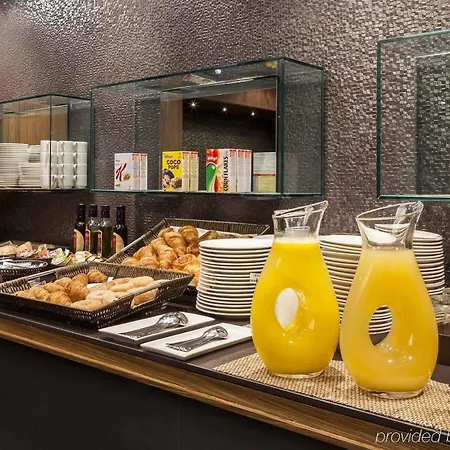 General Alava ホテル