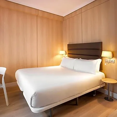 General álava Hotel 3*